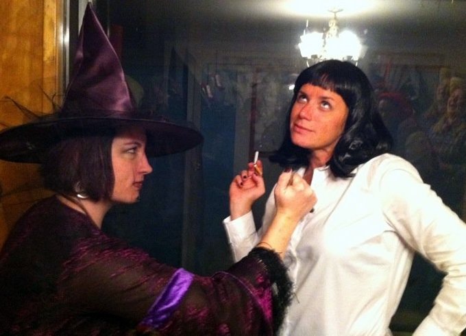 ☀ How many times does she say totally in halloween