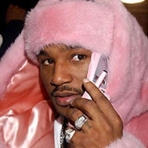Cam'ron in Pink fur and phone Cam'ron in Pink fur and phone
