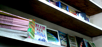 http://4.bp.blogspot.com/_8WAr1yHNOaM/TT2pmO9tL0I/AAAAAAAABss/Fq5hQKwB2T8/s1600/Pustaka+Muda+7.jpg