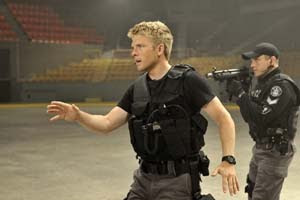 FLASHPOINT's season finale airs this Friday, November 20 at 10 p.m. ET on CTV. Above: David Paetkau as Sam Braddock.