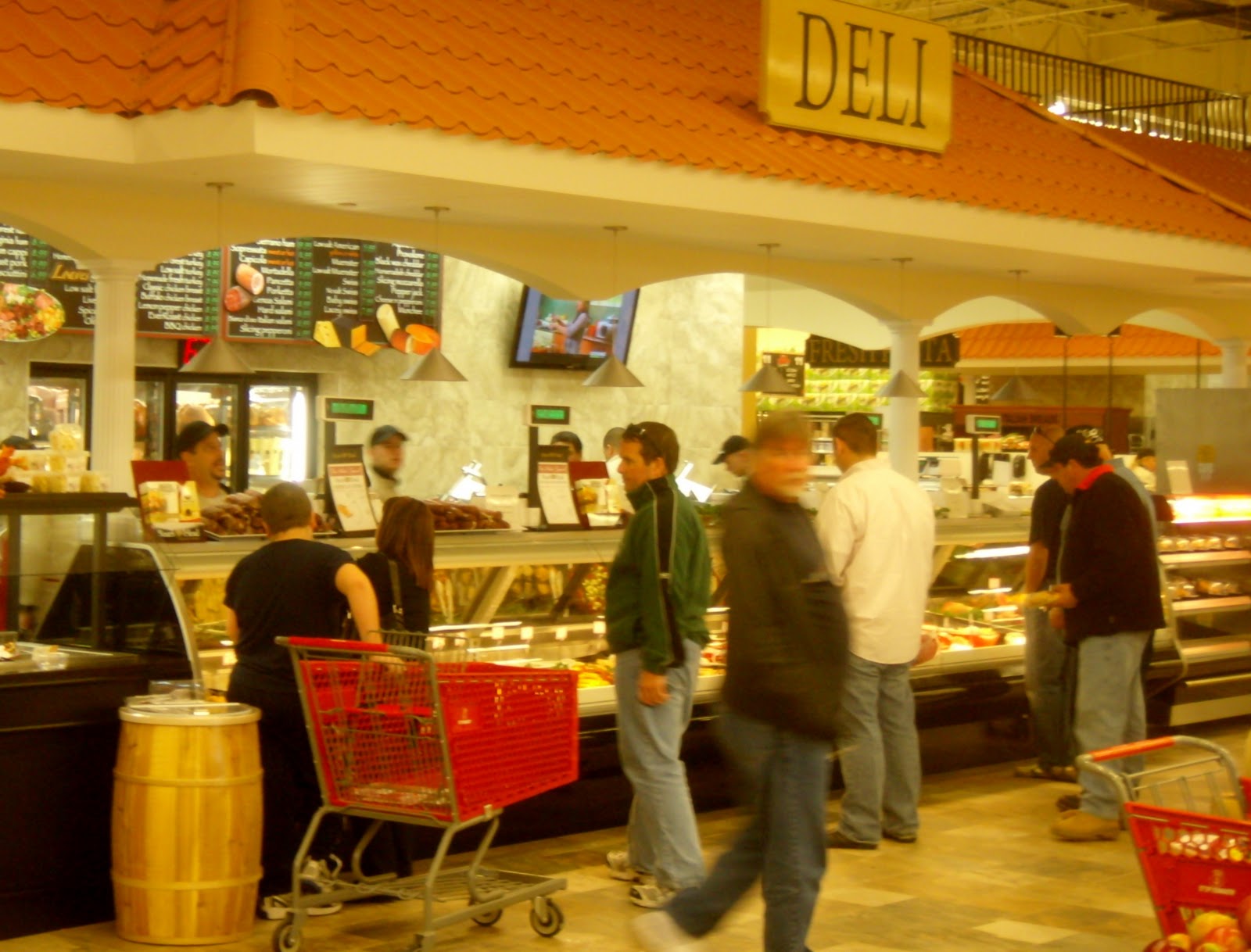 Aberdeen NJ Life Top Tomato Superstore Open in Holmdel