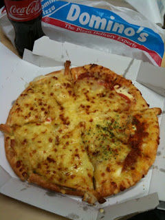 ドミノ・ピザ「クワトロ・チーズメルト」を食べた感想