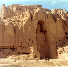 [Buddha_Bamiyan.jpg]