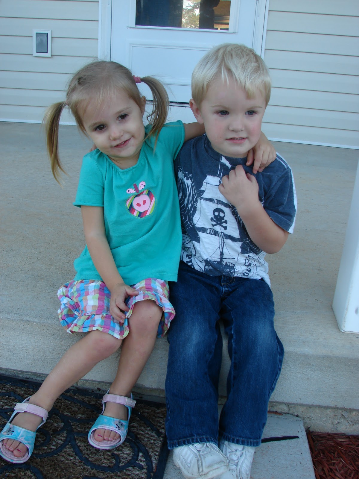 Raising 4 Princesses "Kissing" Cousins