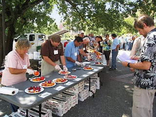 Dave Wilson fruit tasting