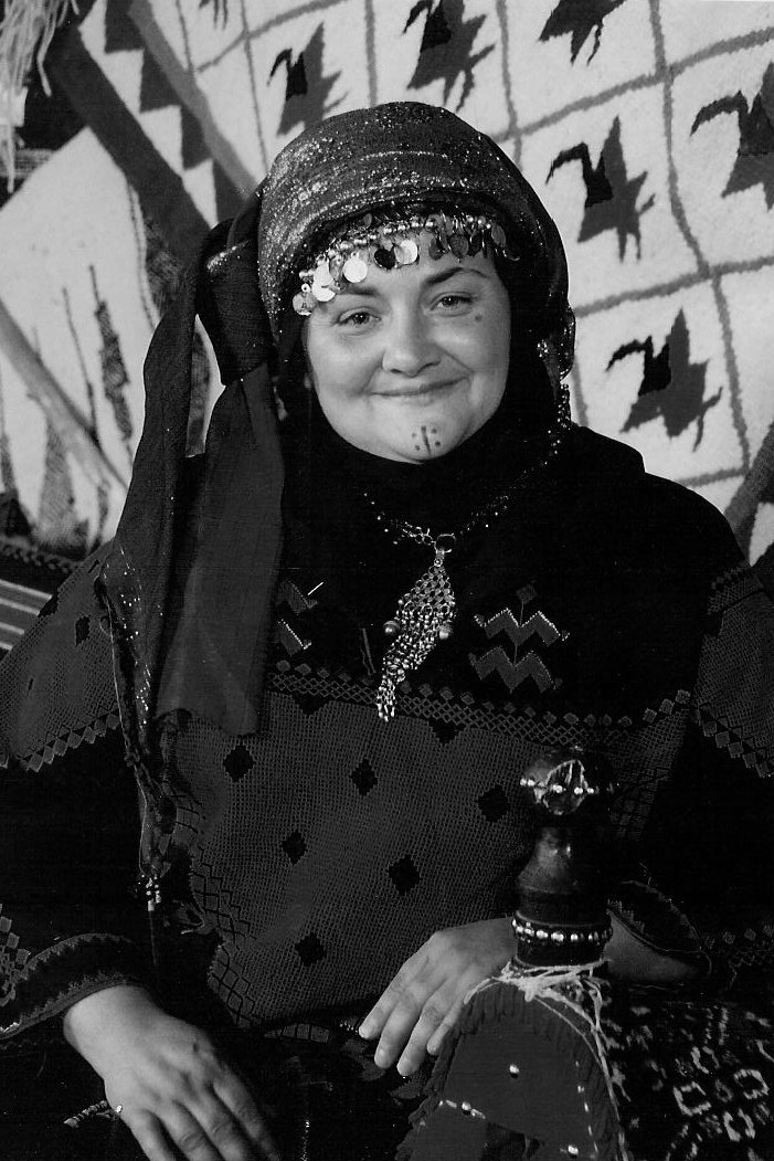 [mom+arabic+garb.jpg]