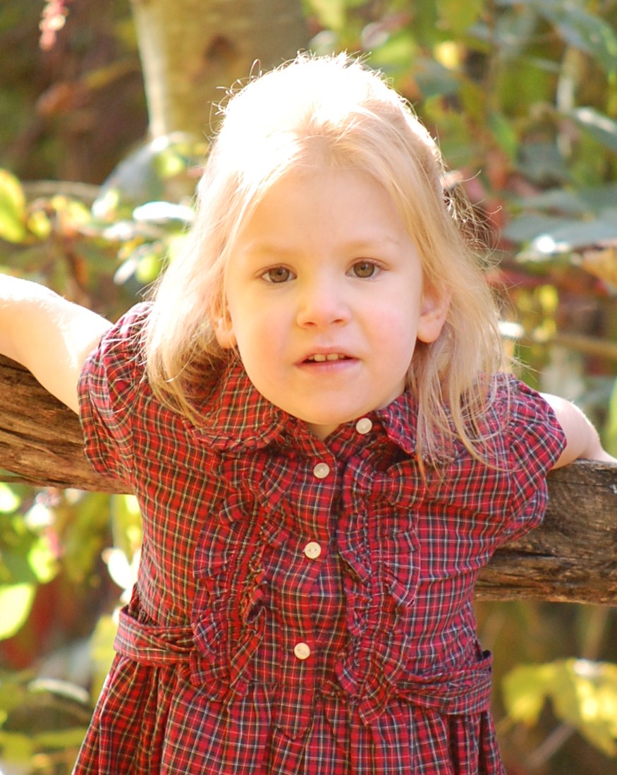 [Thomas.Gragg+Family+068.JPG]