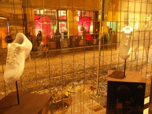 [PICT0200.jpg]