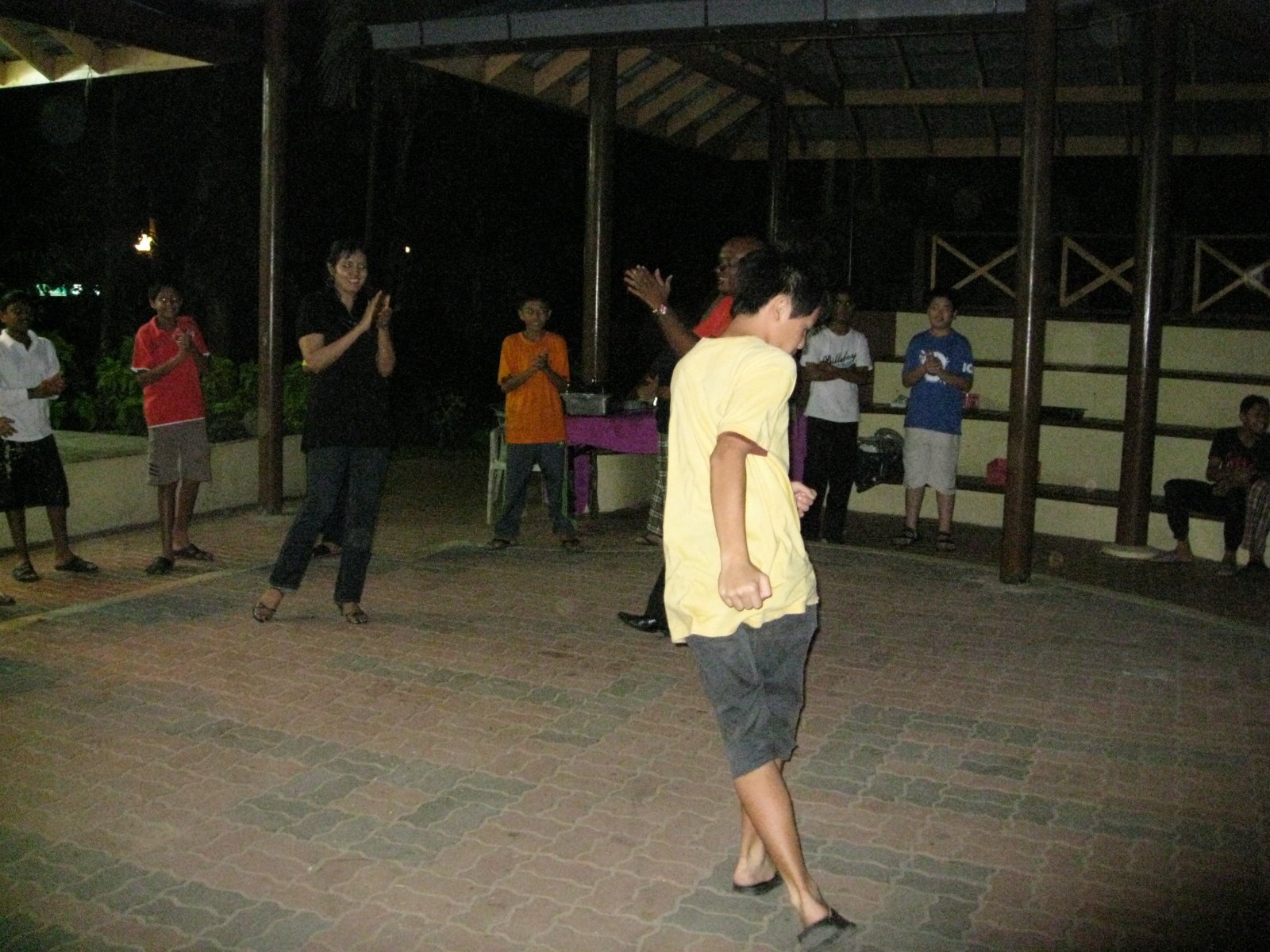 [IMG_0483.JPG]