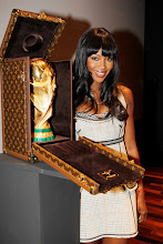 LOUIS VUITTON CARRIES THE WORLD CUP!