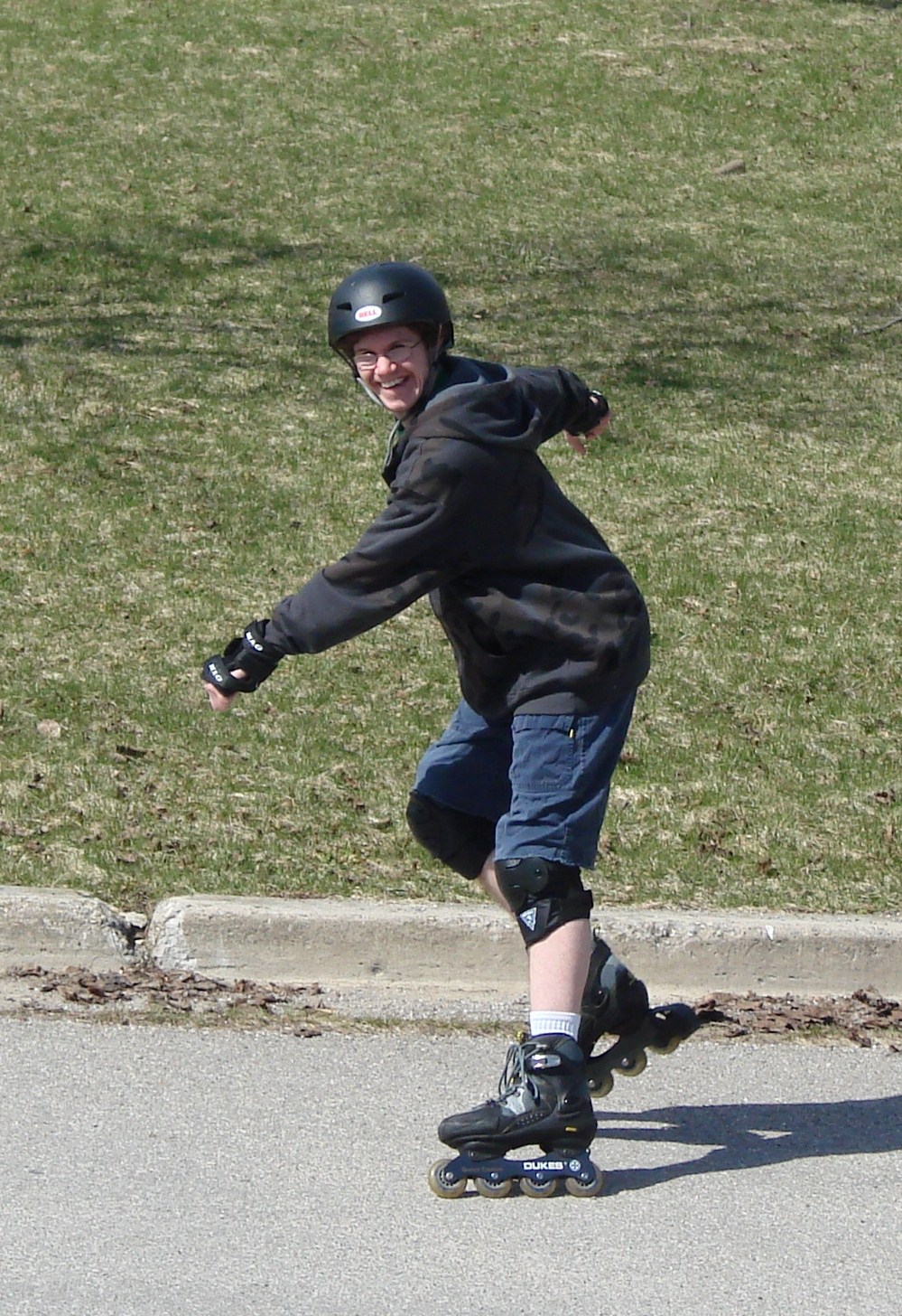 [Kyle+rollerblading+April+09.JPG]