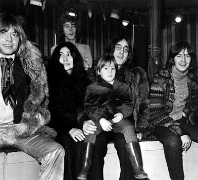 The Rolling Stones - Page 2 Brian+Jones+Yoko+Ono+Roger+Daltrey+Julian+Lennon+andEric+Clapton+and+John+Lennon