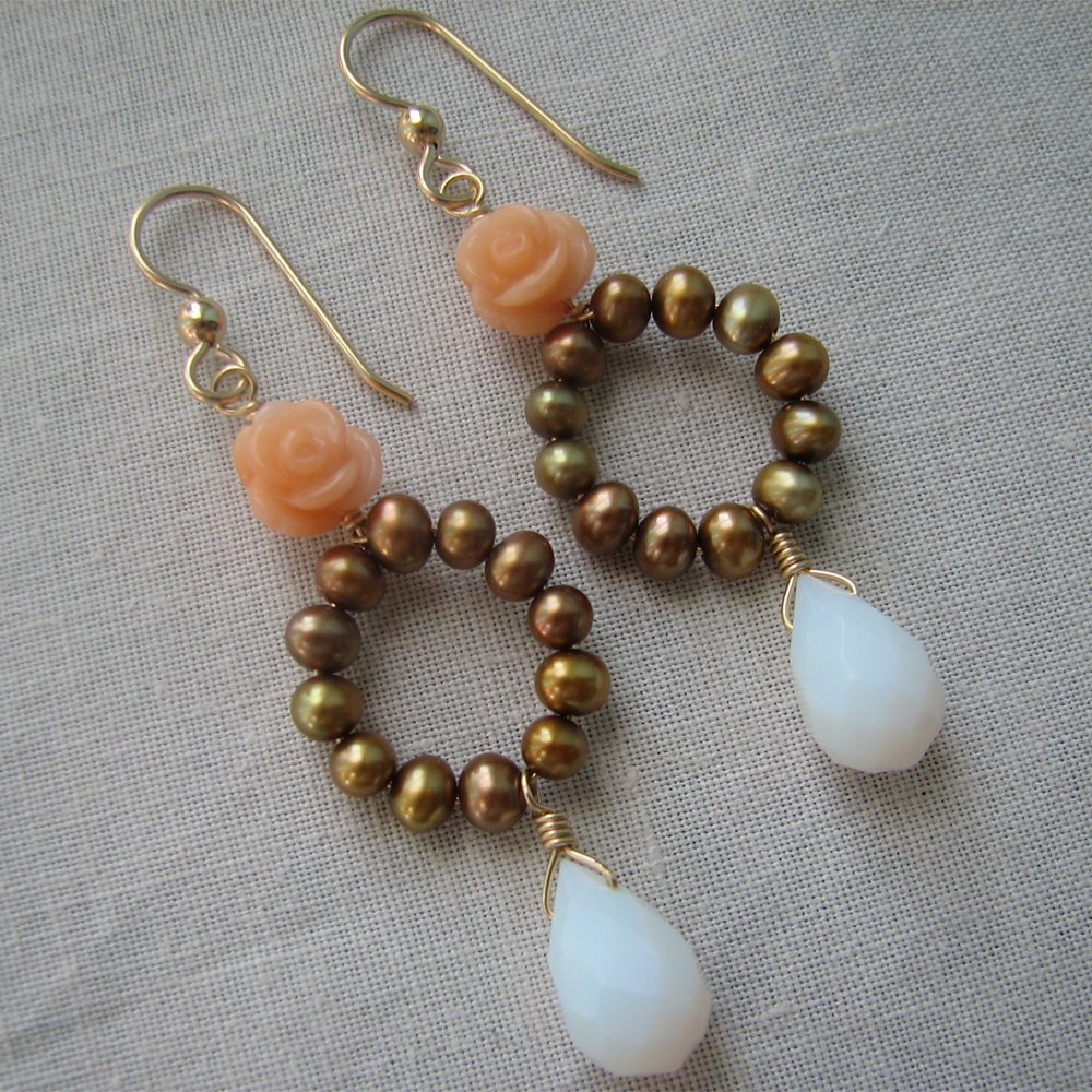 [coral+pearl+opalite+gold+1.jpg]