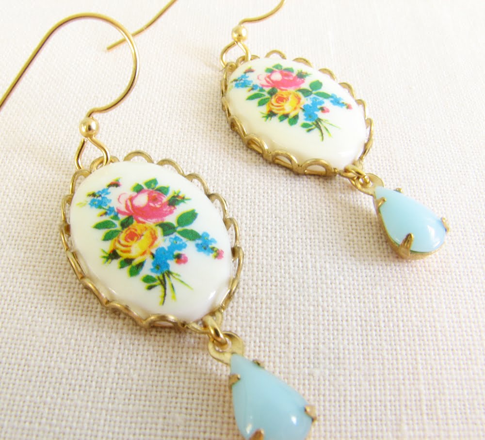 [Ivory+&+Blue+2.jpg]