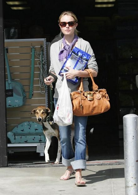 The Chloe paddington bag has been seen on celebrities and the like and we ... The Chloe paddington bag has been seen on celebrities and the like and we ...