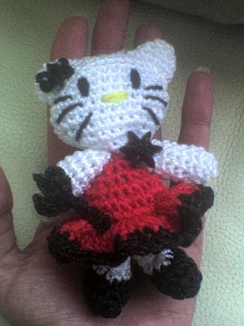 [Kitty+diabinha3.JPG]