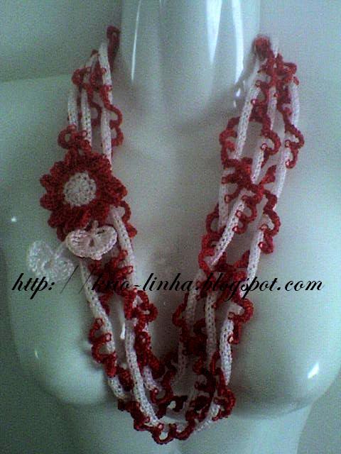 [colar+red-white.JPG]