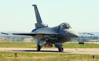 F-16 Fighting Falcon wallpapers
