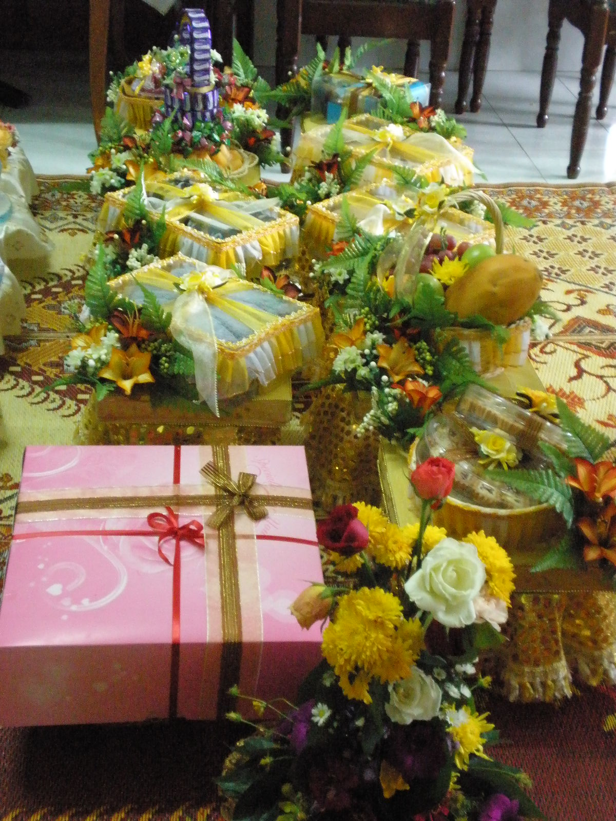 [PC080504.JPG]