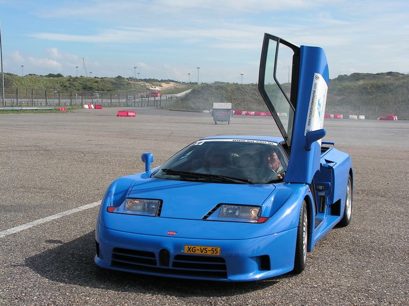 [Bugatti+EB110+(1).JPG]