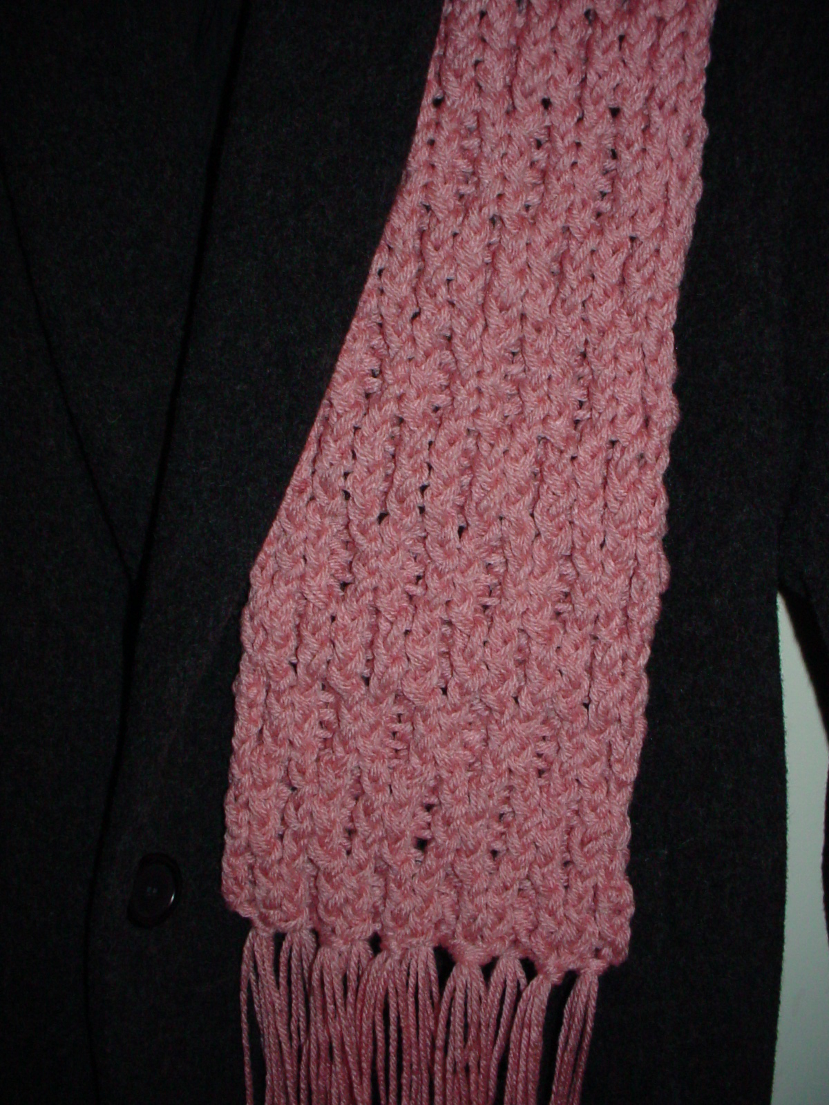 The Knifty Knitter: The Latest Knifty Knitter Project - Honeycomb Stitch Scarf