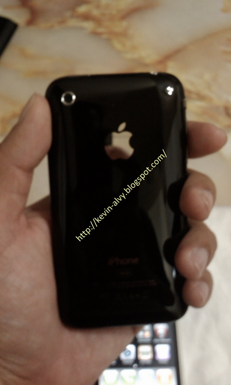 [iPhone+3GS+Black.jpg]