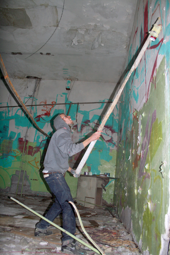 [yale+spray+extendo.jpg]