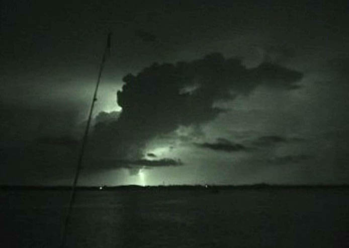 [lightning2.jpg]