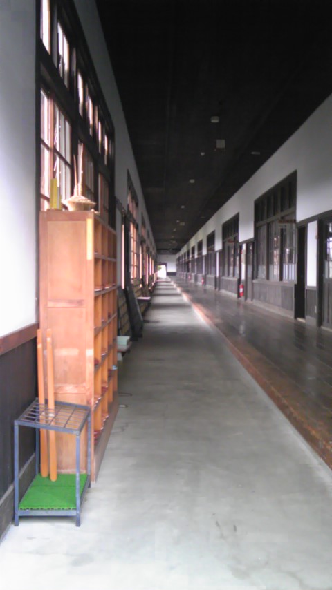 [090912_1315~01.jpg]