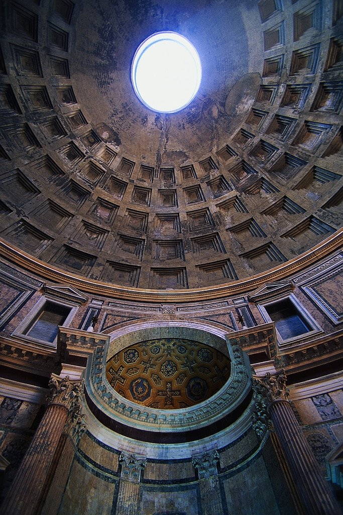 [pantheon-interior.JPG]