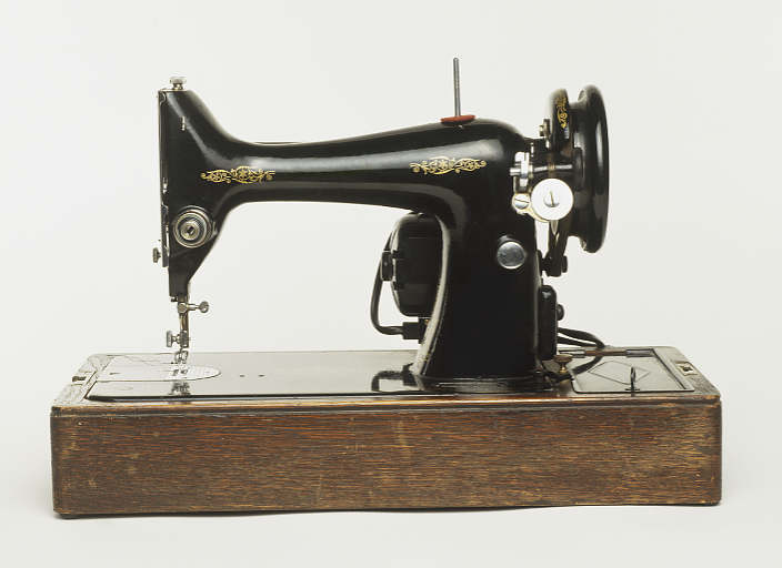 [Sewing+Machine.jpg]