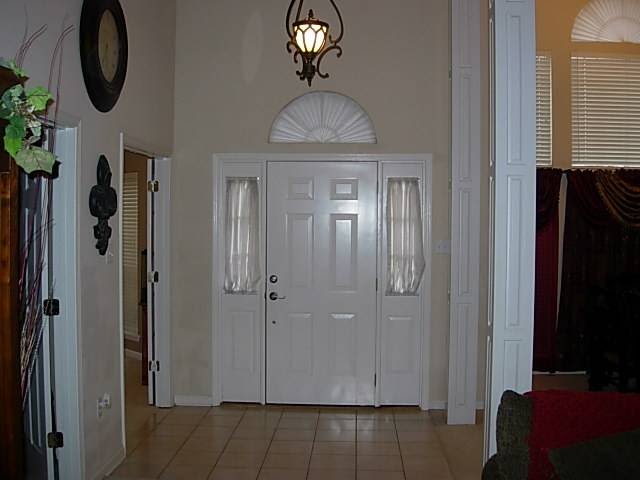 [front+door.bmp]