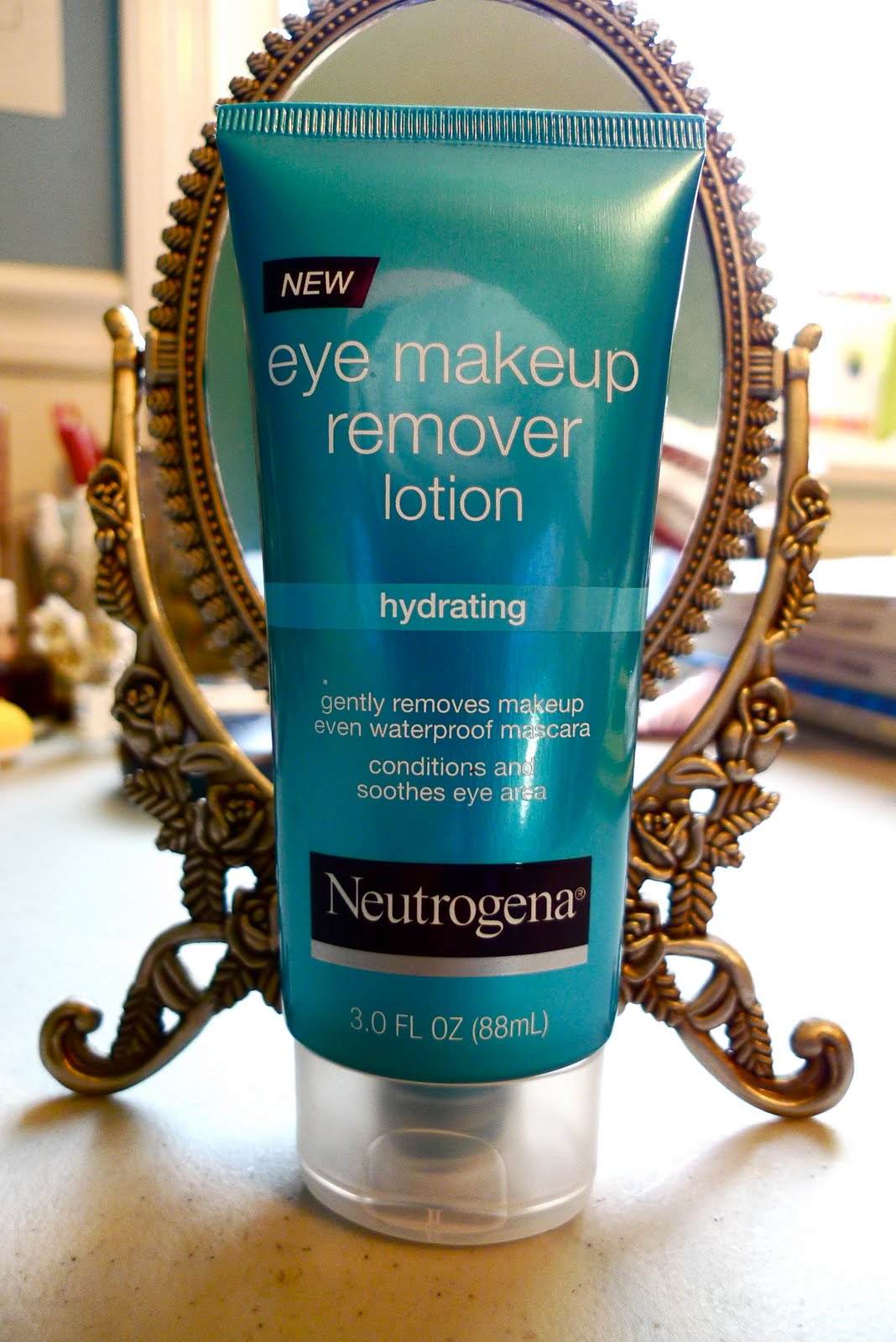 winnietsuii Biore Perfect Cleaning Oil + Neutrogena Eye Makeup Remover