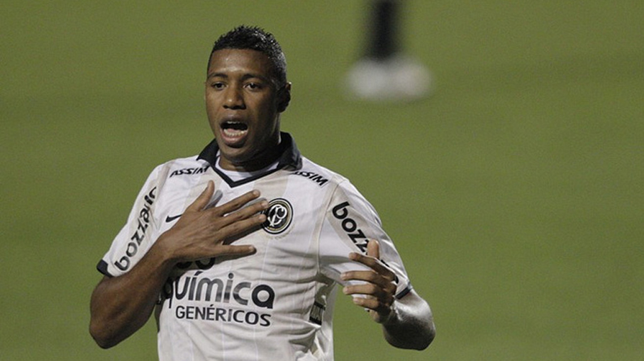 http://4.bp.blogspot.com/_9IgfS__VPdY/TNnibyTBrSI/AAAAAAAAAD8/1LG1q4aTjgI/s1600/jucilei_santos_vs_corinthians_header.jpg
