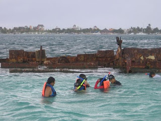 Juan, Paulina, Daniel, Paul, Chris and Manolo snorkeling at the wreck near El Ferito on Isla Mujeres Juan, Paulina, Daniel, Paul, Chris and Manolo snorkeling at the wreck near El Ferito on Isla Mujeres