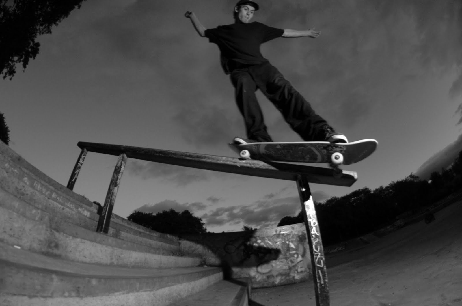 Back Smith Grind