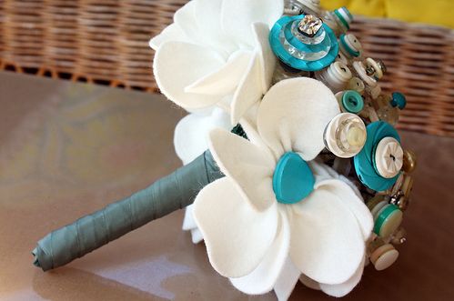 Spring Wedding Turquoise and Red color scheme