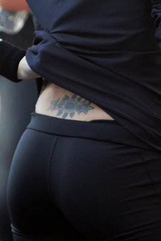 Tags : female celebrity tattoo, anna kournikova tattoo design,celebrity