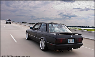 BMW E30 S52B32 BMW E30 S52B32