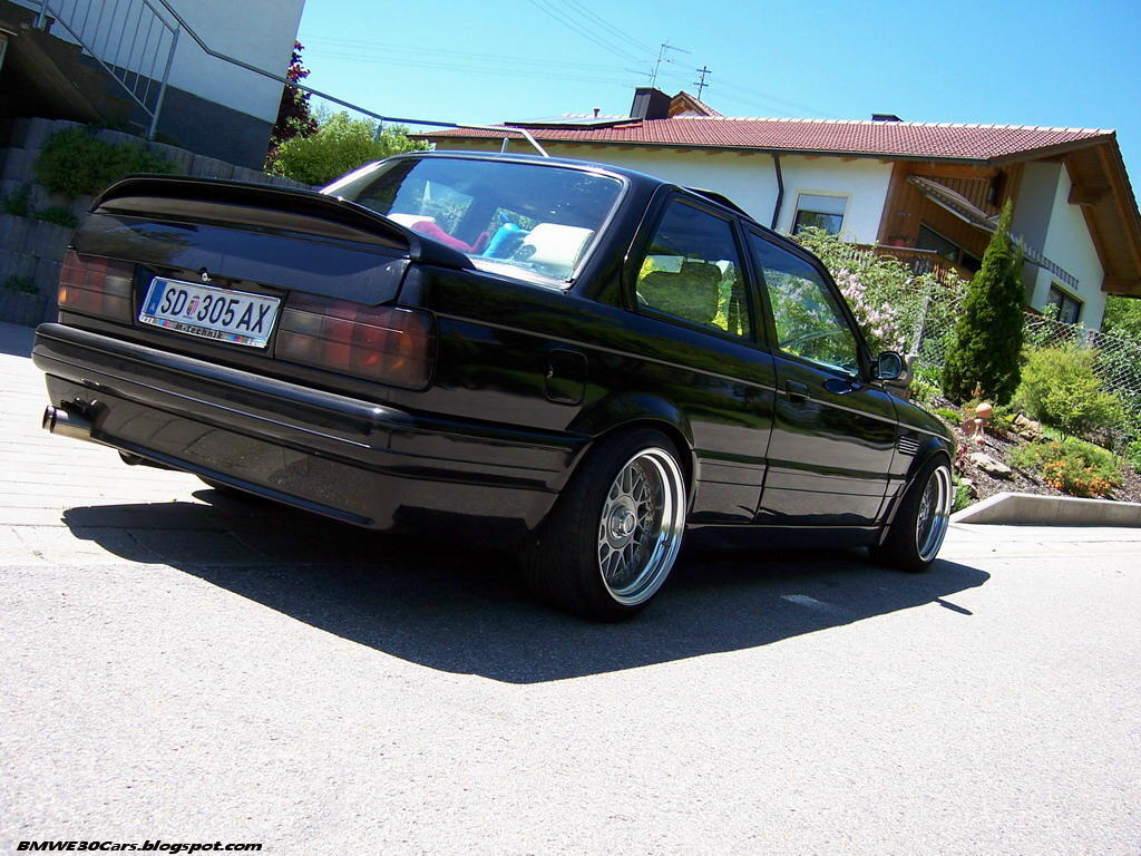 http://4.bp.blogspot.com/_9UDz8Dgv1pg/SwQDDKBZmTI/AAAAAAAAHv8/TjyNoLO-LBE/s1600/E30-345i%20(2).jpg