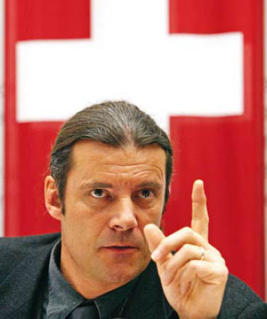 [freysingerdrapeau.jpg]