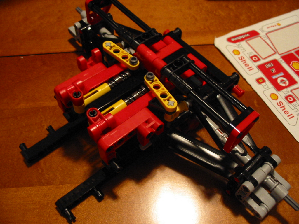 [LegoFerrari_08.JPG]