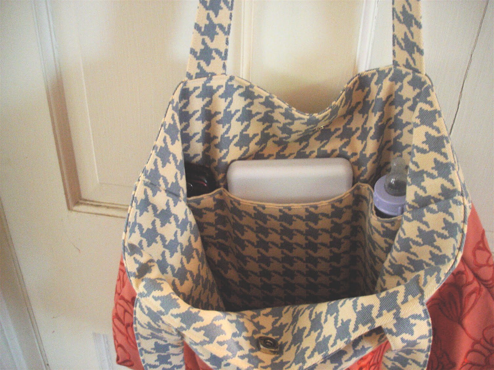 Jessica Kenenske The Biggest Bag in the World