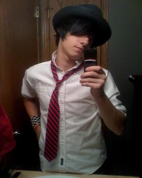 الايمو *-* Fashion+emo+boy