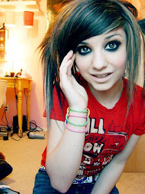 Kacang Polong Kecil Short Scene Hair Styles