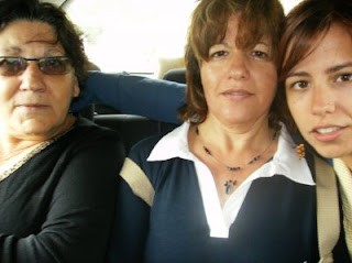 Tia Ana, mãe e eu