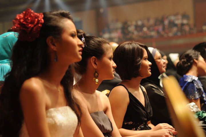 http://4.bp.blogspot.com/_9_TtDdt-9OQ/TRUh003pYsI/AAAAAAAABXs/CHW2MnHlQUw/s1600/b1.jpg