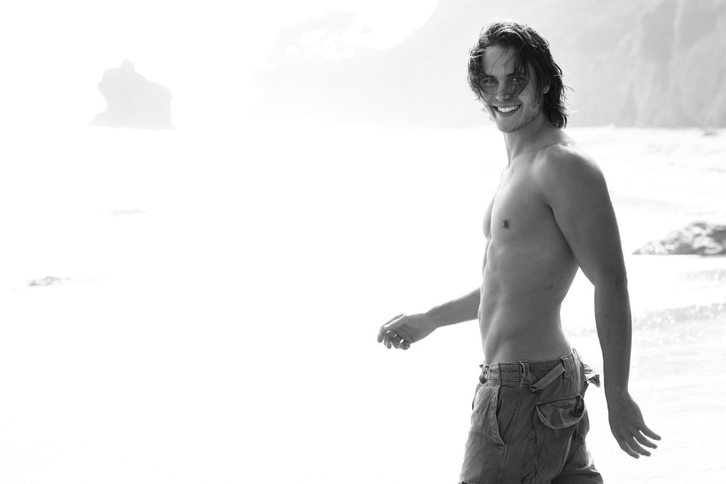 [poreles_taylorkitsch03.jpg]