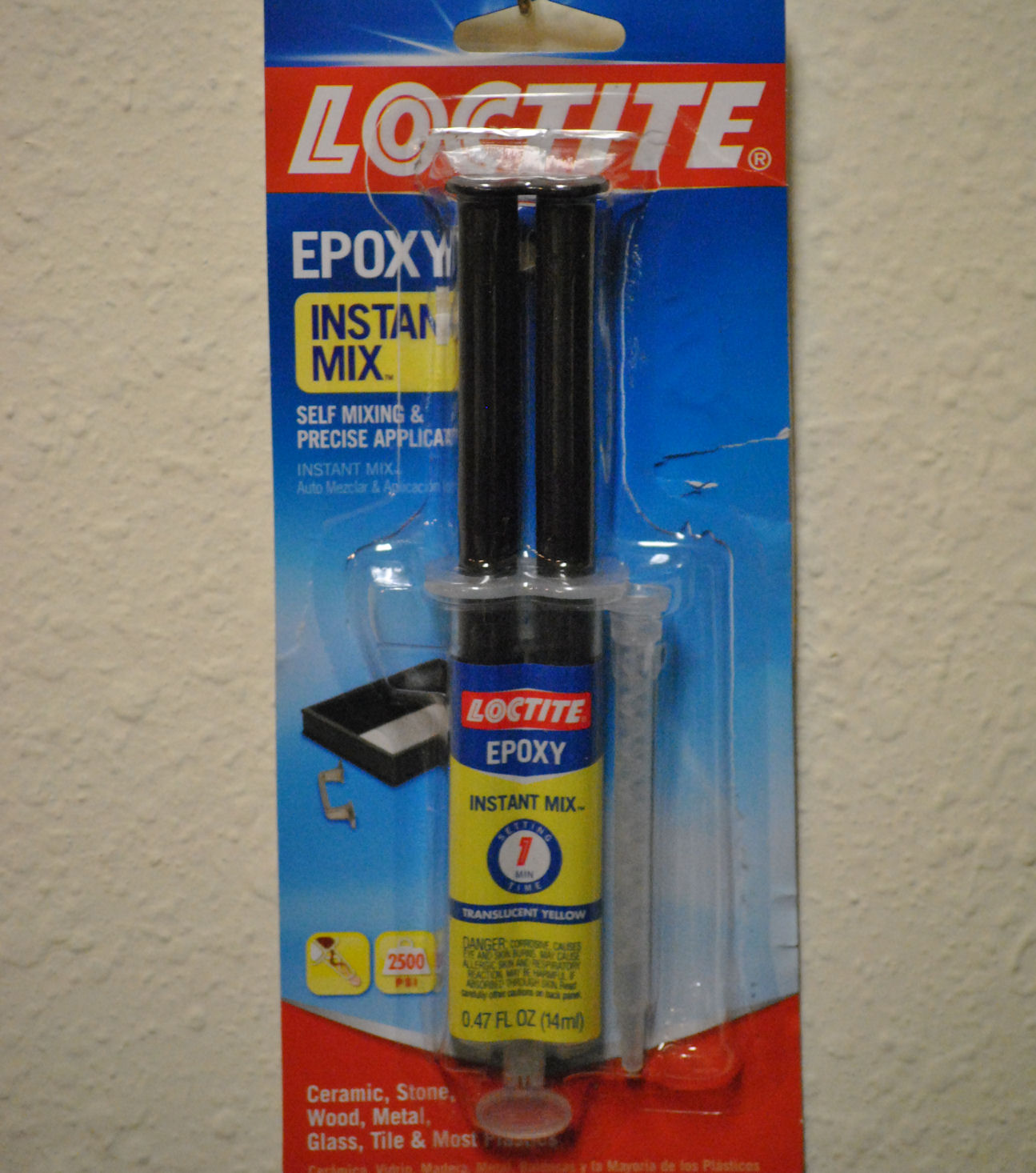 LaurieAnna's Vintage Home Floating Plates Easy DIY Tutorial