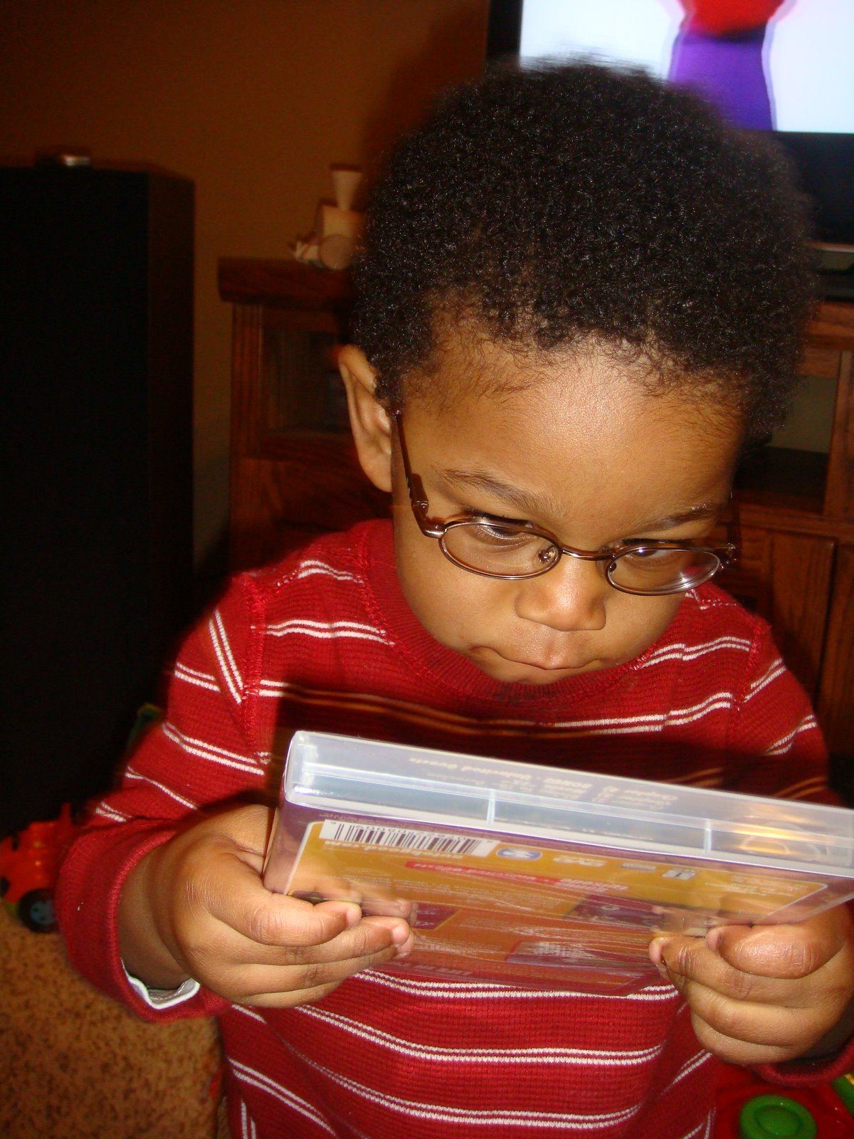 [Fifteen+Months+and+Glasses!+014.JPG]